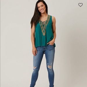 2 pc Set Coco + Jaimeson & BKE Red Medium @ Buckle